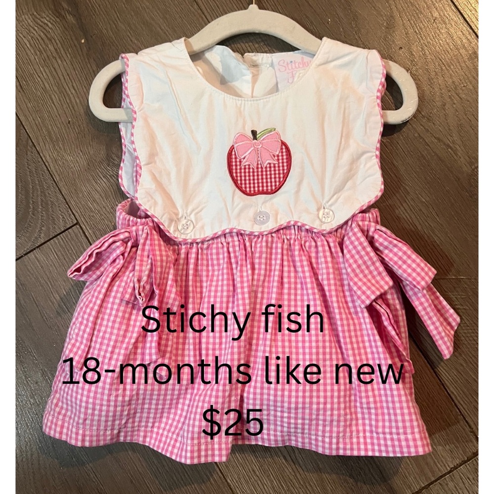 Stichy fish smocked School/Apple outfit